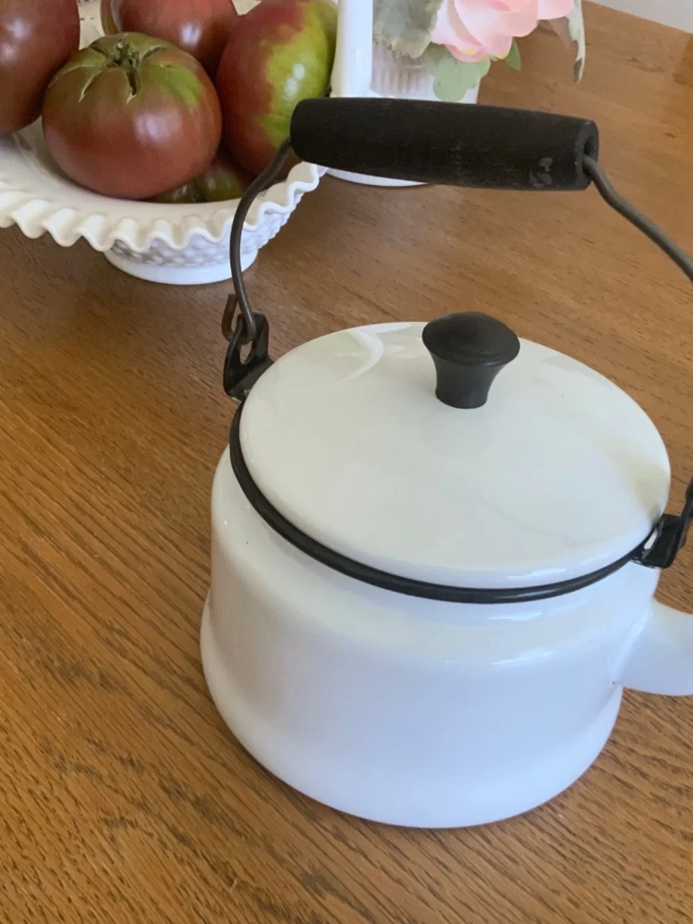 Vintage White Enamelware Tea Kettle – Farmhouse Cottage Kitchen
